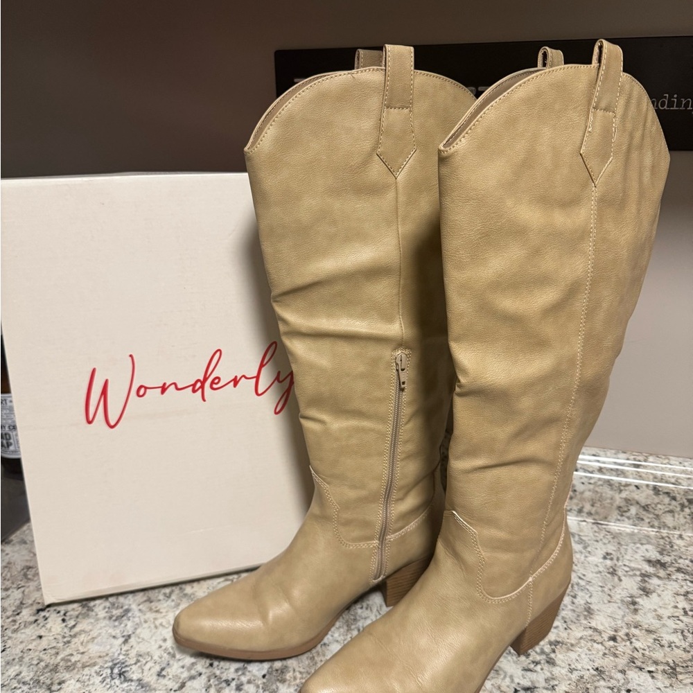 Wonderly Women's Beige Heeled Boots